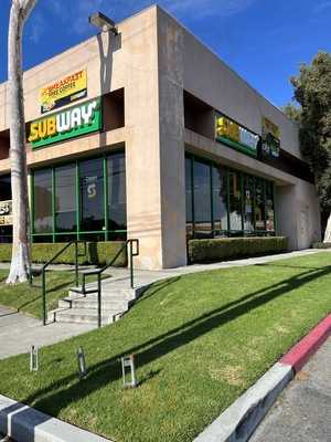 Subway, Fountain Valley