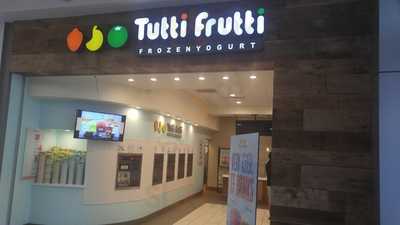 Tuitti Fruitti Frozen Yogurt, Springfield