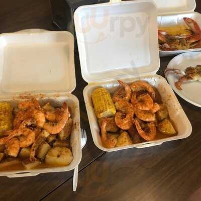 Hnina's Crab Place, Sanford