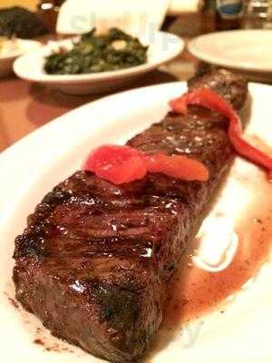 La Fusta Restaurant and Steak House, Elmhurst