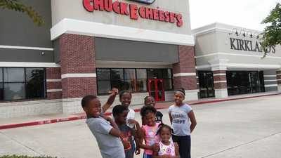 Chuck E. Cheese, Pearland