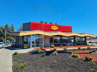 Denny's, Petaluma