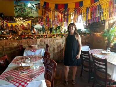 Restaurante Delicias Tropical, Jackson Heights