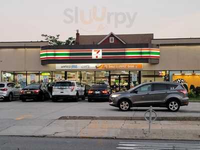 7-Eleven, Forest Hills