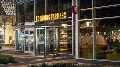 Founding Farmers Reston Station, Reston