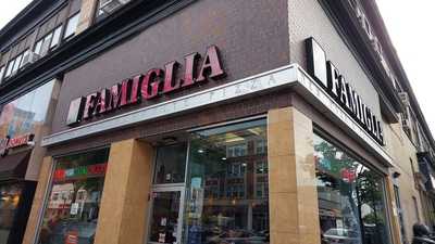 Famous Famiglia Pizzeria, White Plains