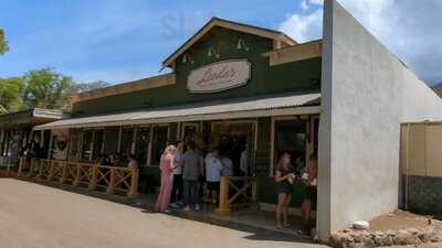 Maui Meat Pies, Lahaina