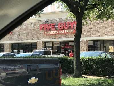 Five Guys, Tomball