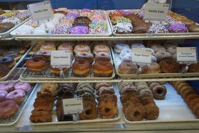 Dainty Donuts, San Ramon