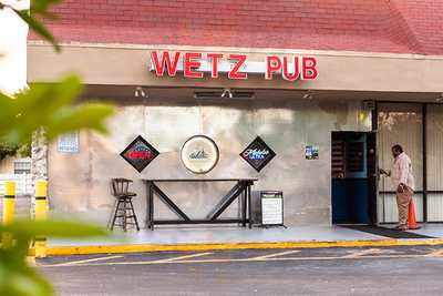 Wetz Pub