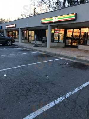 7-Eleven, Reston