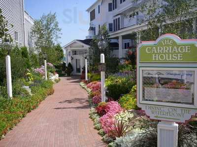 Carriage House At Hotel Iroquois