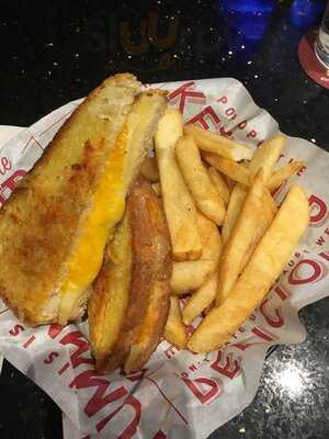 Red Robin Gourmet Burgers