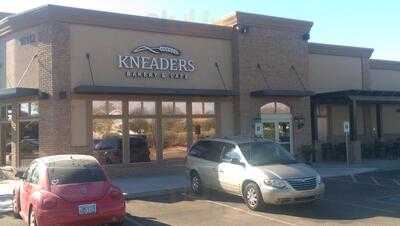 Kneaders Bakery & Cafe, Avondale