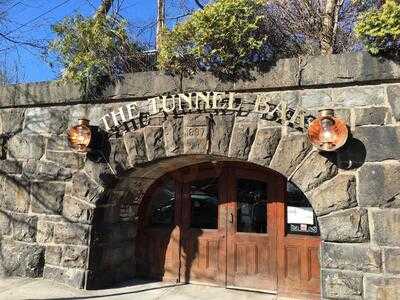 Tunnel Bar