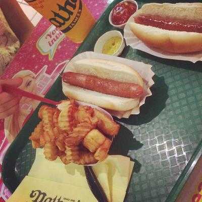 Nathans Famous, Hallandale Beach