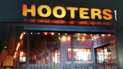 Hooters