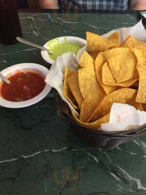 Taqueria Dos Hermanos, Conway