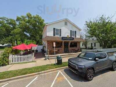 Wicked Wings Clam Bar, Patchogue