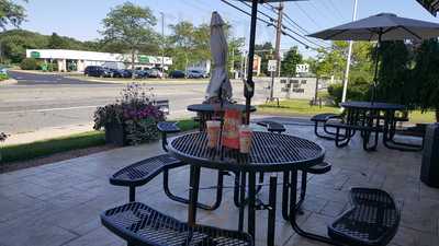 Honey Dew Donuts, Westerly