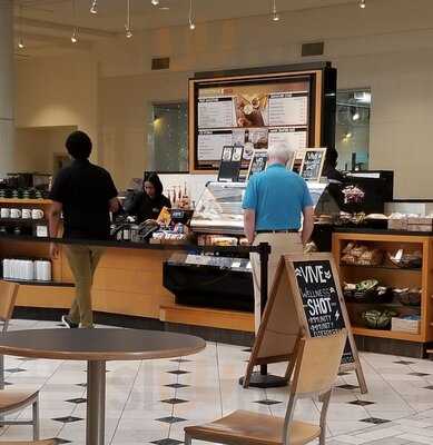 Nordstrom Ebar Artisan Coffee, McLean