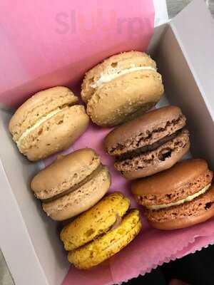 Le Macaron French Pastries - Miromar Outlets, Estero