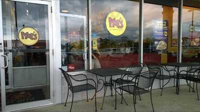 Moe's Southwest Grill, Massapequa