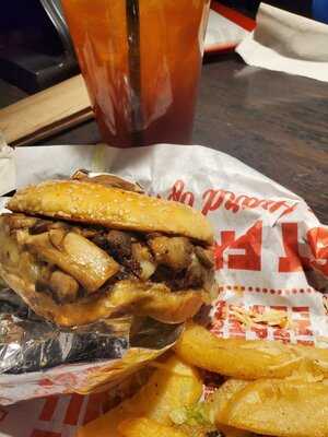 Red Robin Gourmet Burgers