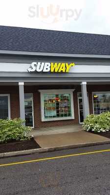 Subway, Willoughby