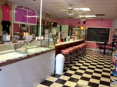 Sweet Annie's Ice Cream Parlour, Marco Island