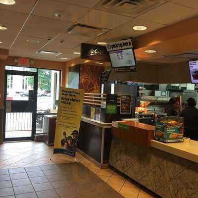 McDonald's, Annandale