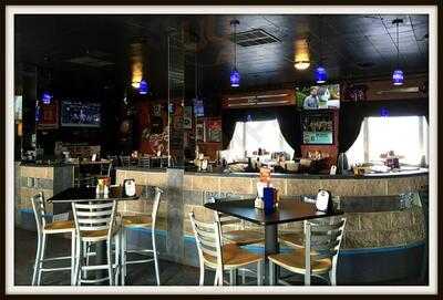 The 906 Sports Bar & Grill