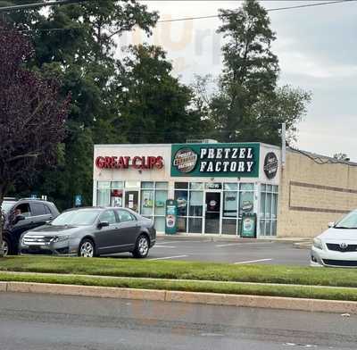 Philly Soft Pretzel Factory, Levittown