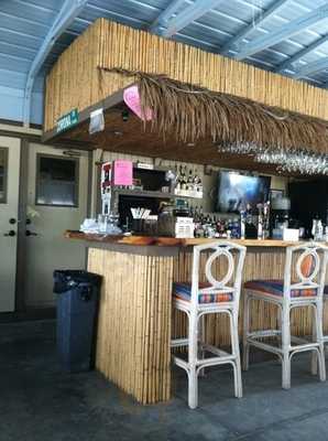 Sandbar Tiki & Grille