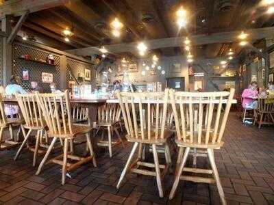 Cracker Barrel Old Country Store And Restaurant