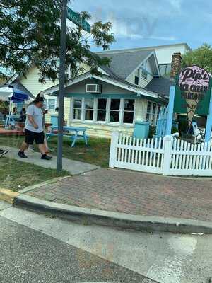 Pip's Ice Cream Parlour, Freeport