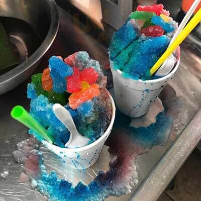 Sandys Sno Cones