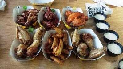 Buffalo Wild Wings Grill & Bar, Rosenberg