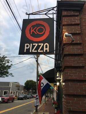 Knockout Pizza, Dennis Port