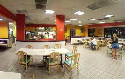 Alberto's Mexican Food, Barstow