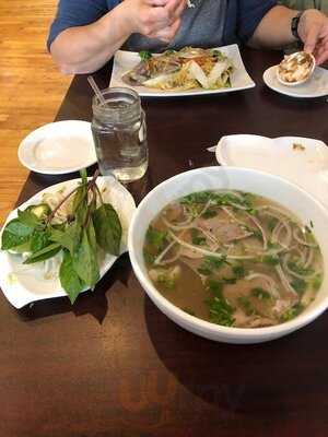 Pho Kho Gia Lai Vietnamese restaurant Pho, Libertyville