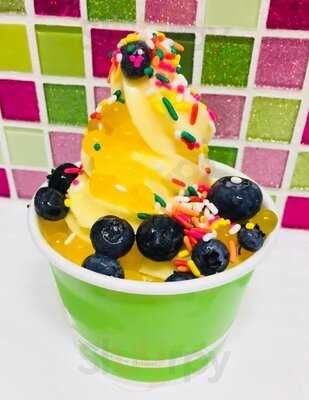 Hoopla Frozen Yogurt, Saint Joseph