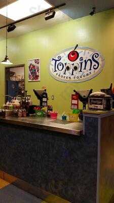 Toppins Frozen Yogurt