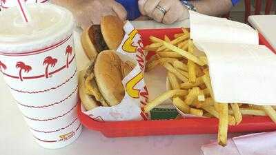 In-N-Out Burger, Seal Beach