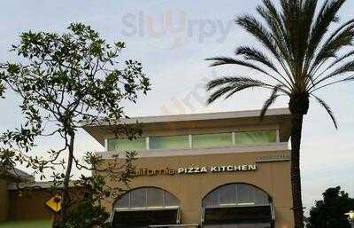 California Pizza Kitchen Rossmoor Center, Seal Beach