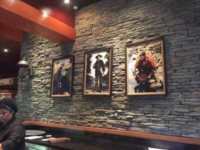 Claim Jumper Steakhouse & Bar - Clackamas, Or