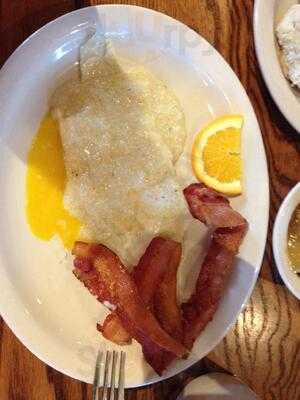 Cracker Barrel Old Country Store