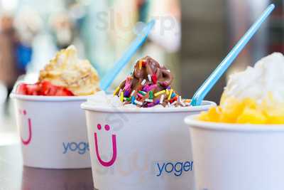 Yogen Fruz, Tysons Corner