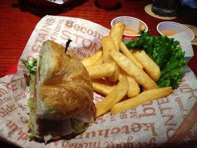 Red Robin Gourmet Burgers