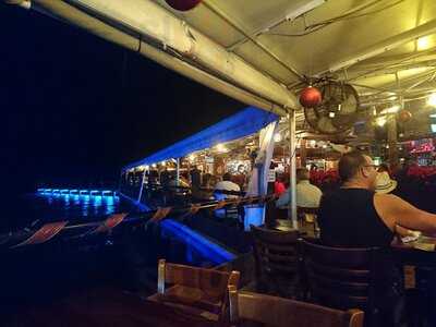 Oceanside Bar & Grille